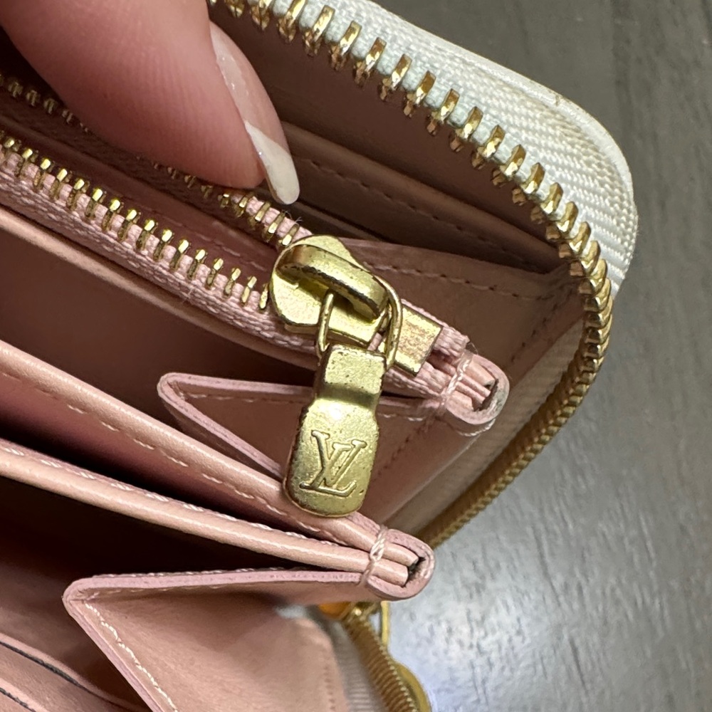 Louis Vuitton Zippy Garden Wallet - Picture 11 of 14